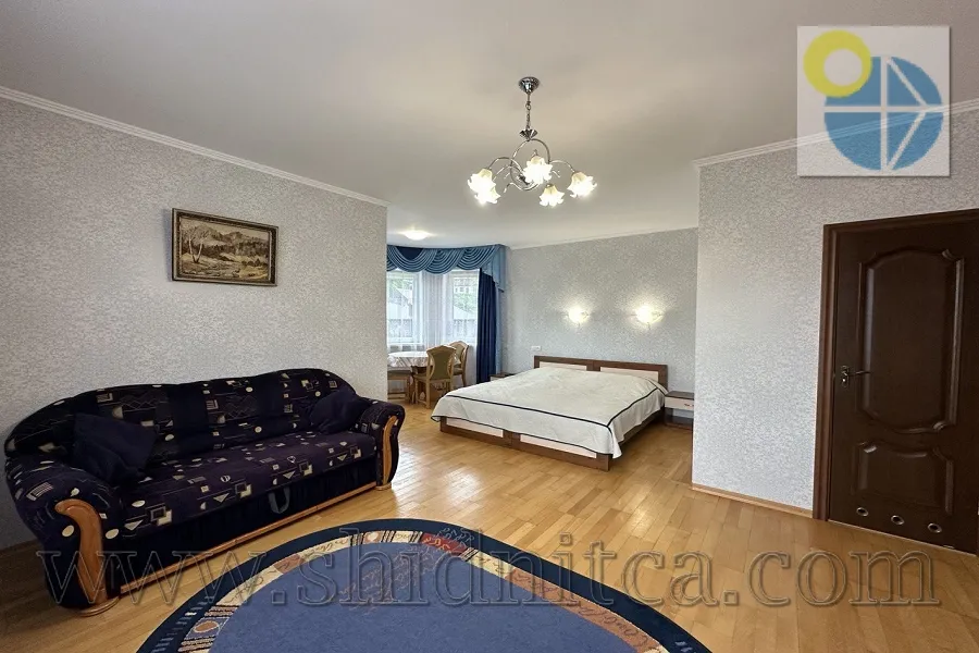 Відпочинкова вілла Під Замком