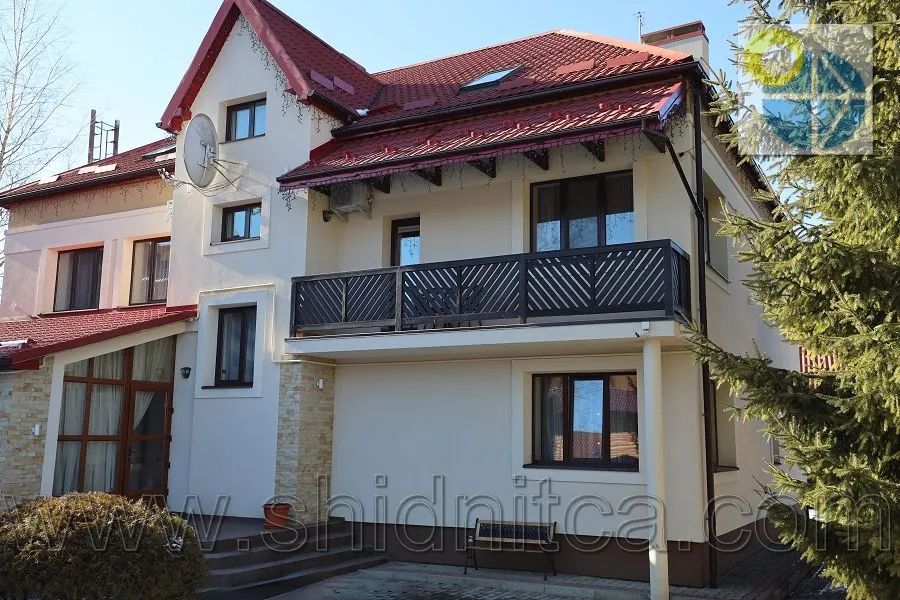 Східниця Готель Валентина.