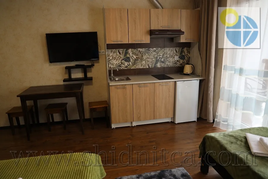 Апартаменти з кухнею 2-місні